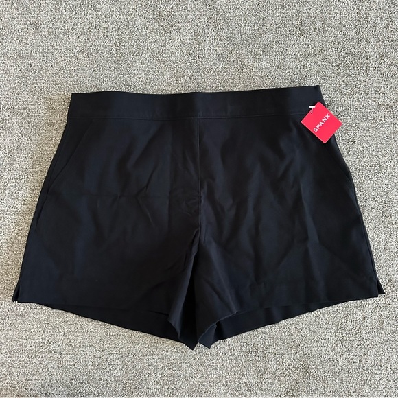 SPANX Pants - Spanx Polished 4” Short Classic Black Style 20368R Stretch XL